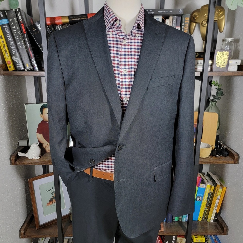 J.Ferrar Men's Sport Coat Two Button Nail Headโ Charcoal Poly Blend 46R SLIM